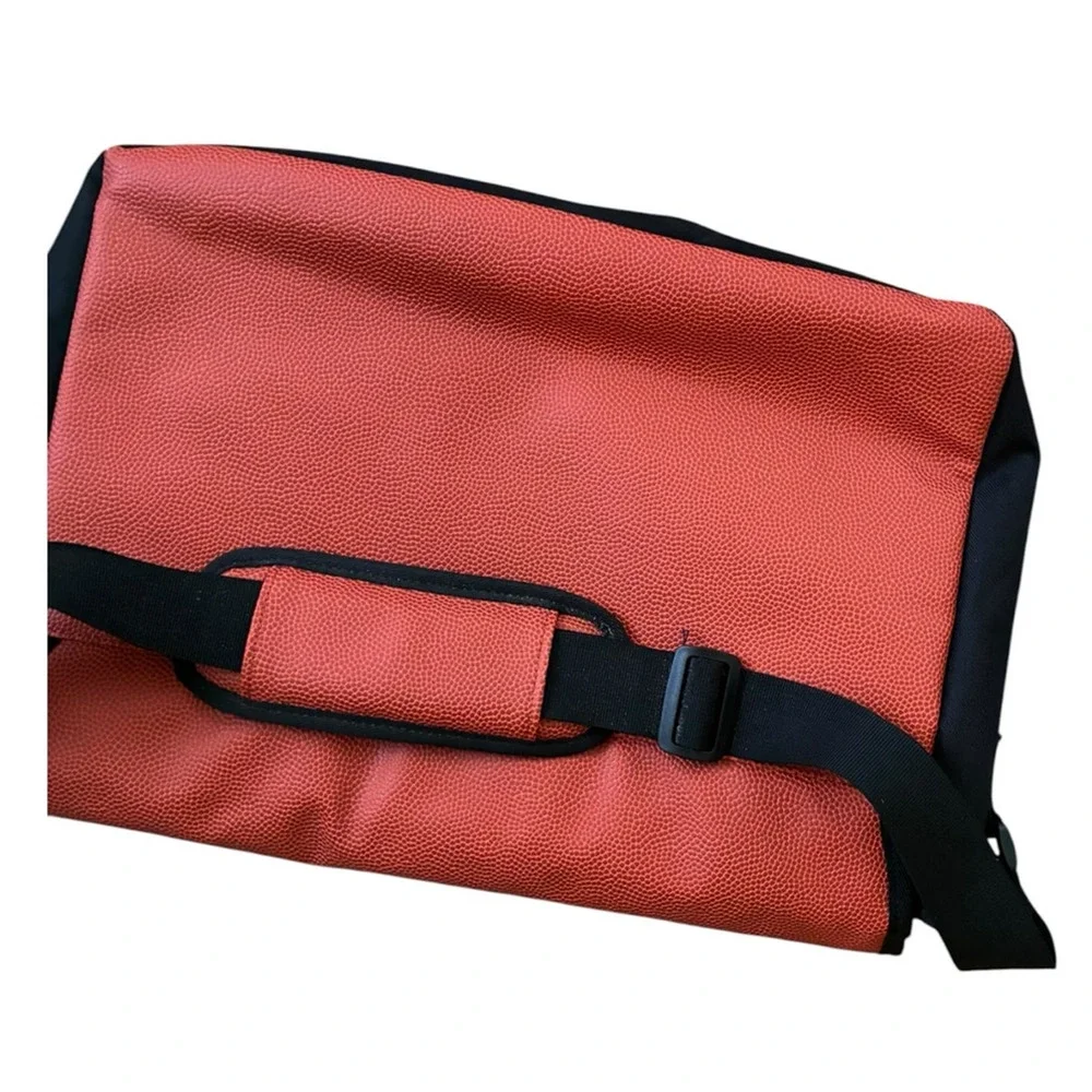 Auburn Tigers sport messenger laptop bag from actual basketball material NWT